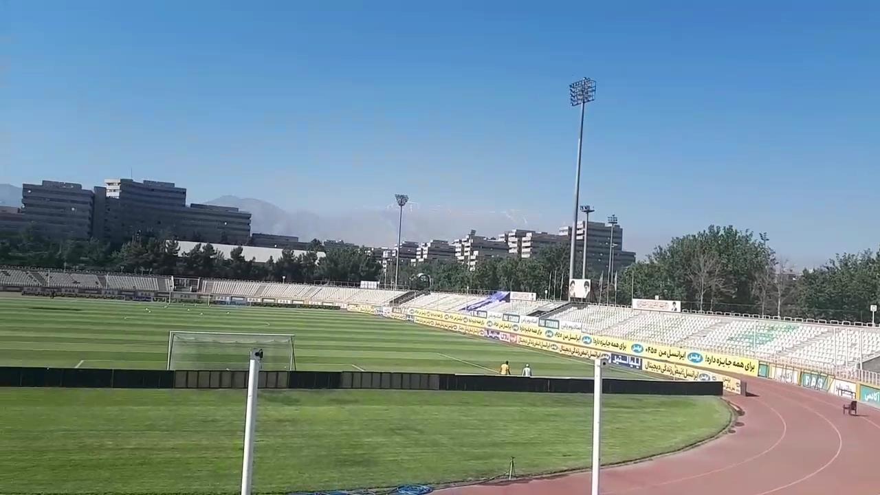اختصاصی/ حال و هوای ورزشگاه اکباتان پیش از بازی هوادار و فجرسپاسی