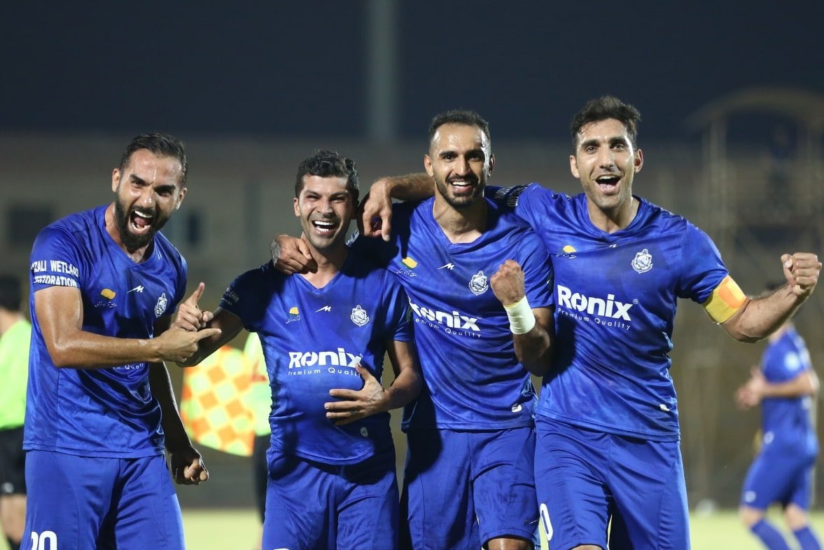 ملوان هم مثل استقلال رکورد زد
