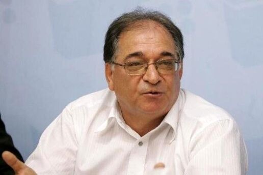 اقبالی: فوتبال ما در اندازهای نیست که به یک مربی ۴۰ میلیارد بدهیم/ اجرای قانون سقف قرارداد امکانپذیر نیست!