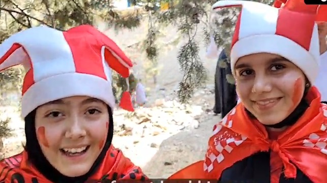 اختصاصی/ حال و هوای ورودی بانوان ورزشگاه آزادی و گفت و گو با خانواده پرسپولیسی