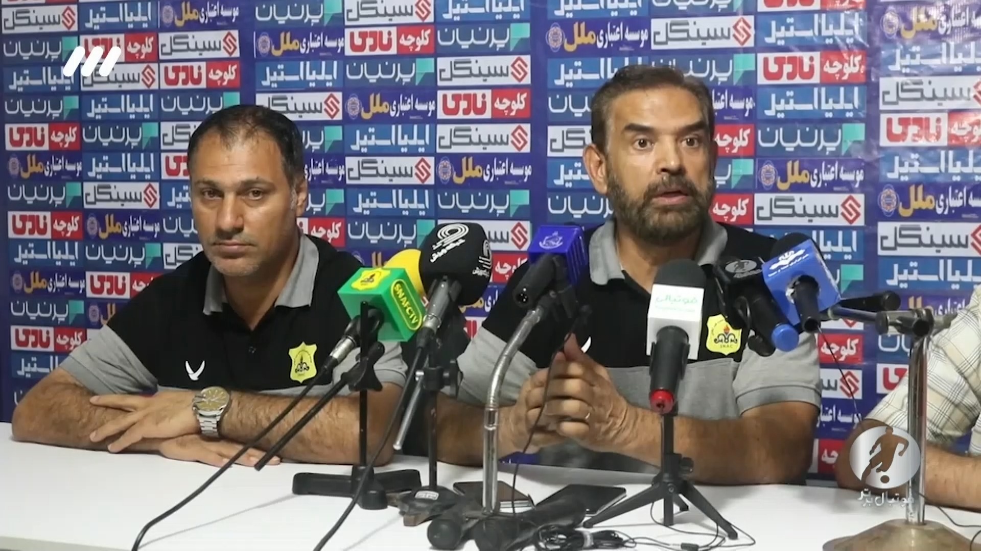 فوتبال برتر / حواشی بازی ملوان 2-1 نفت آبادان