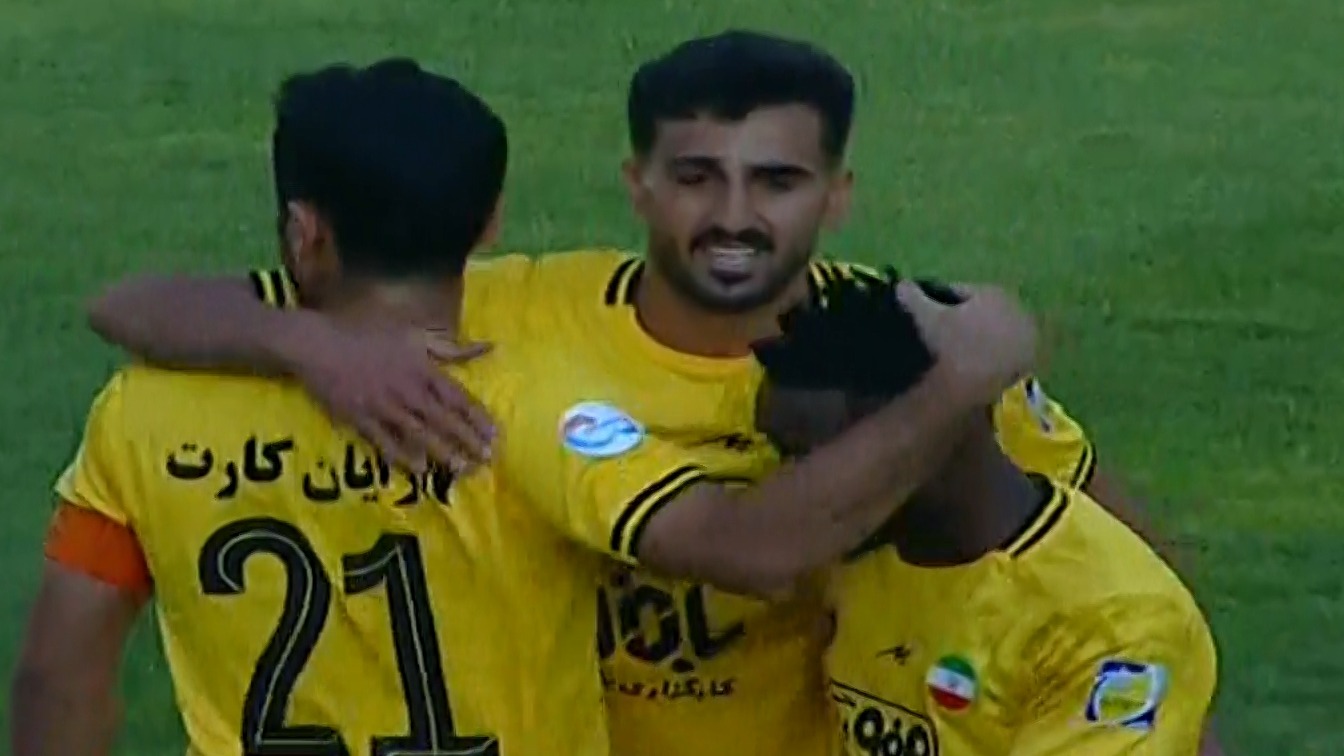 گل سوم سپاهان به تراکتور (دبل عیسی مرادی)