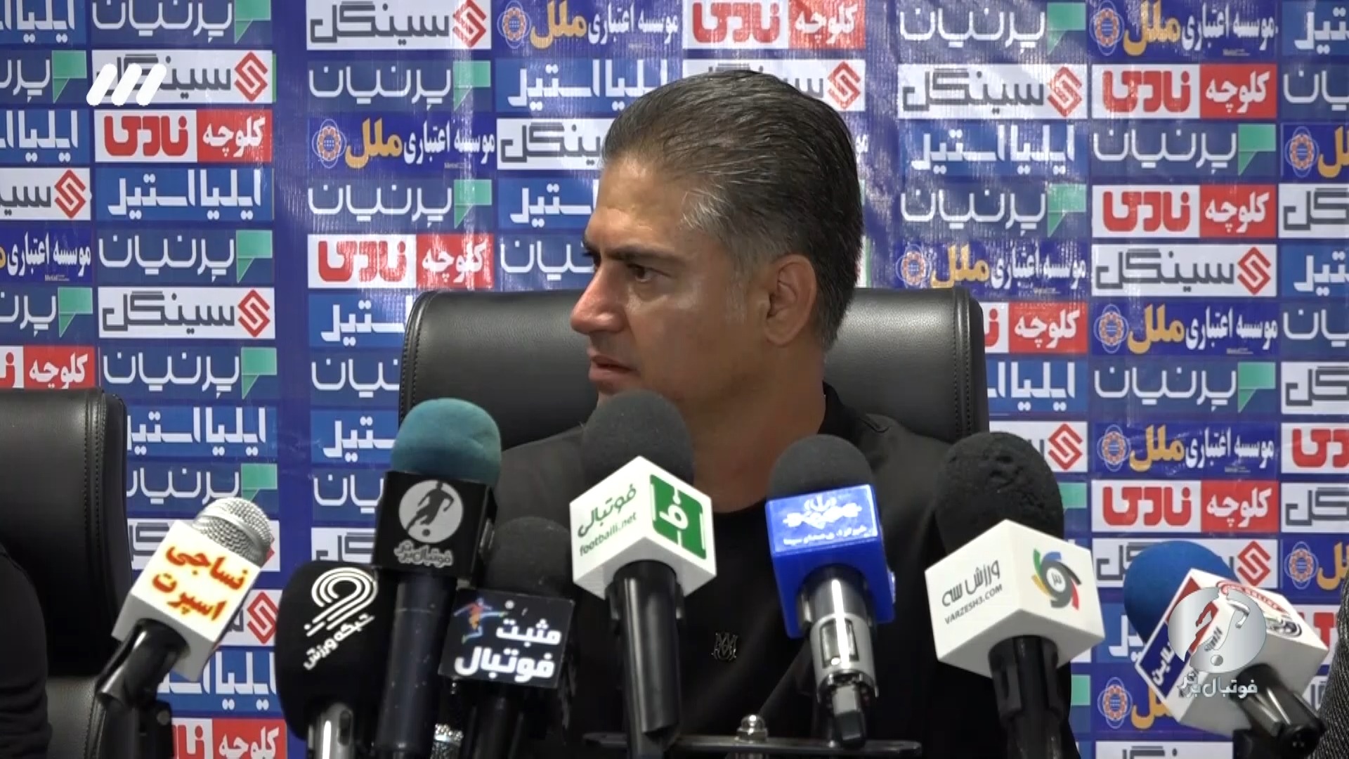 فوتبال برتر / حواشی بازی نساجی 1-0 فولاد خوزستان