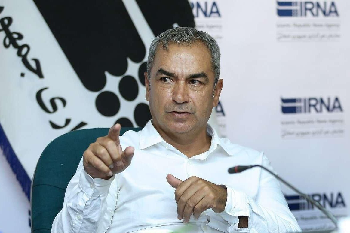 کلهر: پرسپولیس با جذب هافبک خلاق و بازیساز بهتر میشود