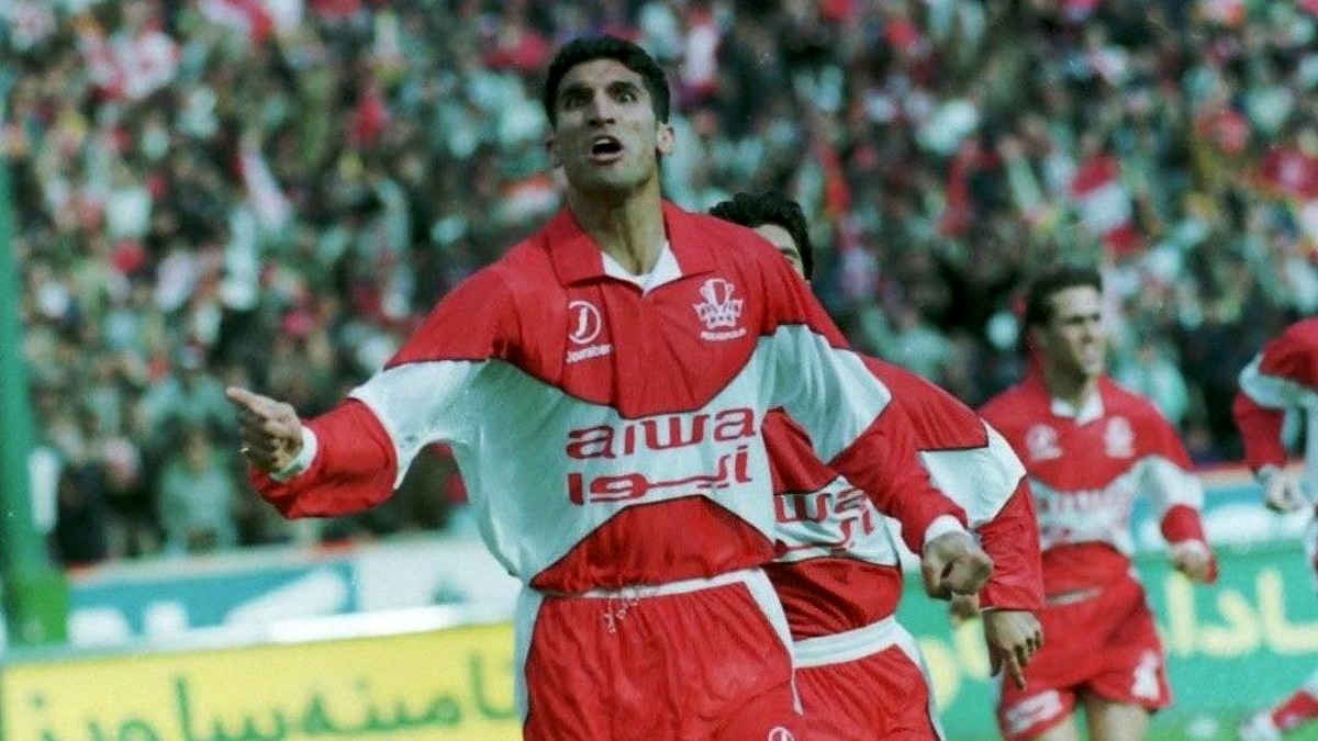 بازخوانی یک گفت‌وگوی جنجالی با مهدی هاشمی‌نسب: پرسپولیسی‌ها مادرم را کتک زدند، من هم با گلم تلافی کردم