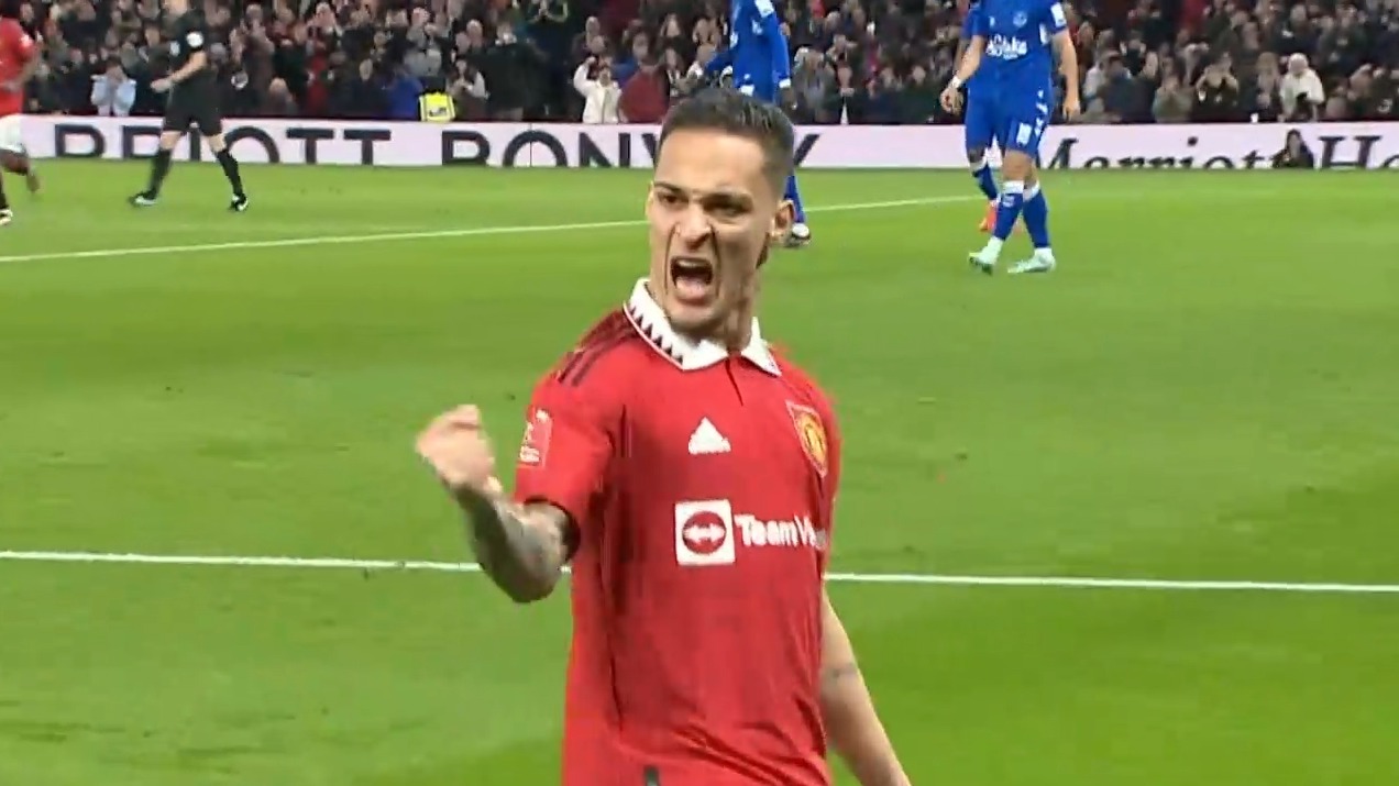 گل اول منچستریونایتد به اورتون (آنتونی)