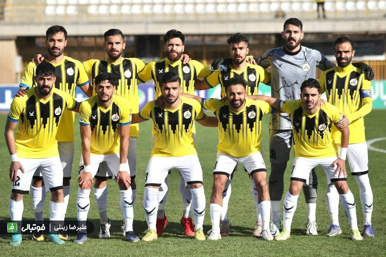شاگردان عنایتی اعتصاب کردند