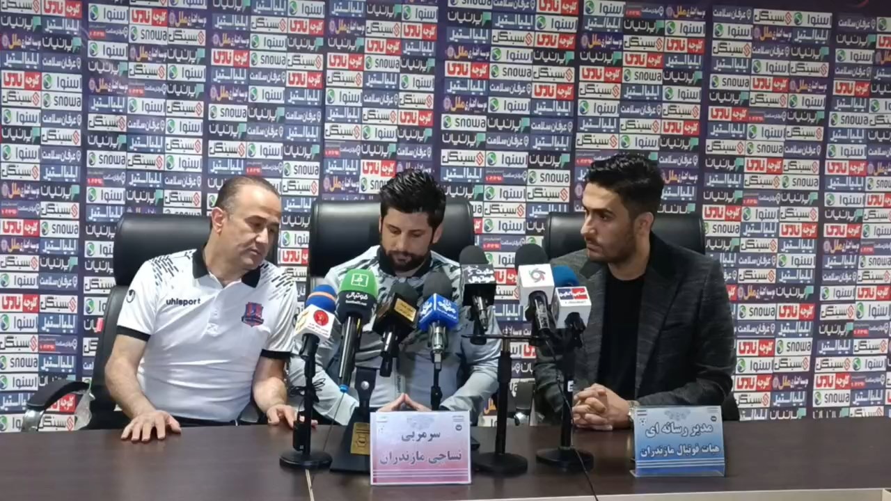 اختصاصی/ نشست خبری کارلوس هرناندز قبل از دیدار نساجی و آلومینیوم
