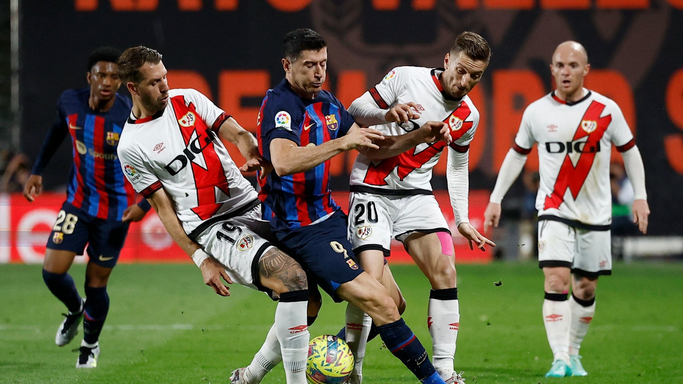 خلاصه بازی رایووایه‌کانو 2-1 بارسلونا