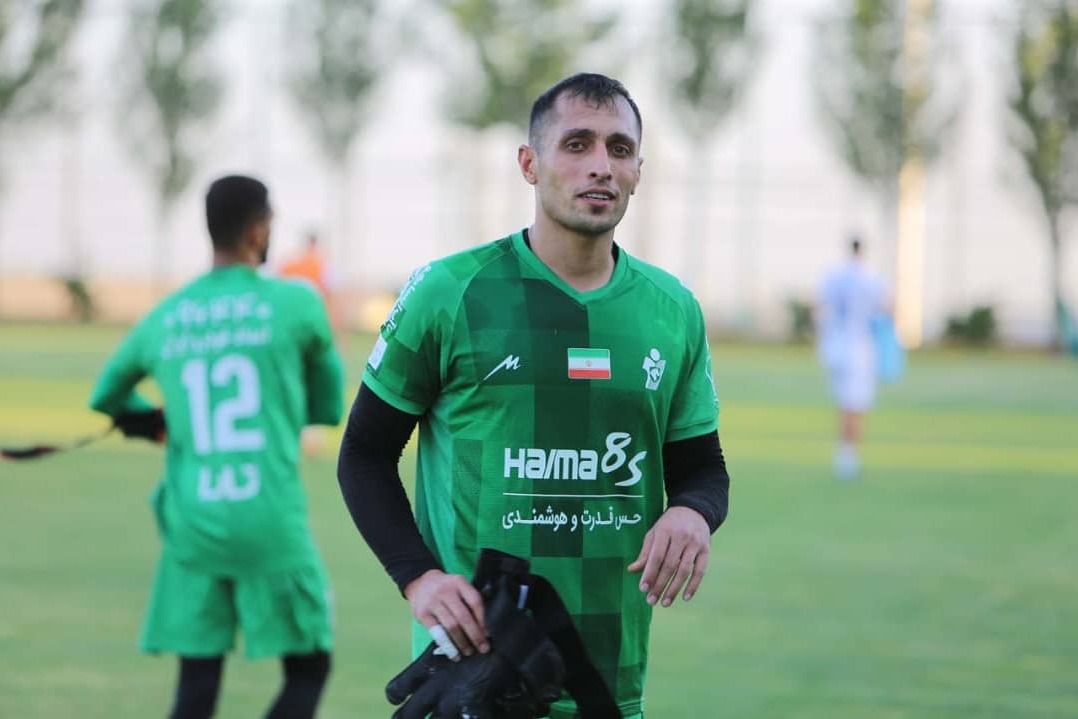 محمد ناصری در پیکان ماندنی شد