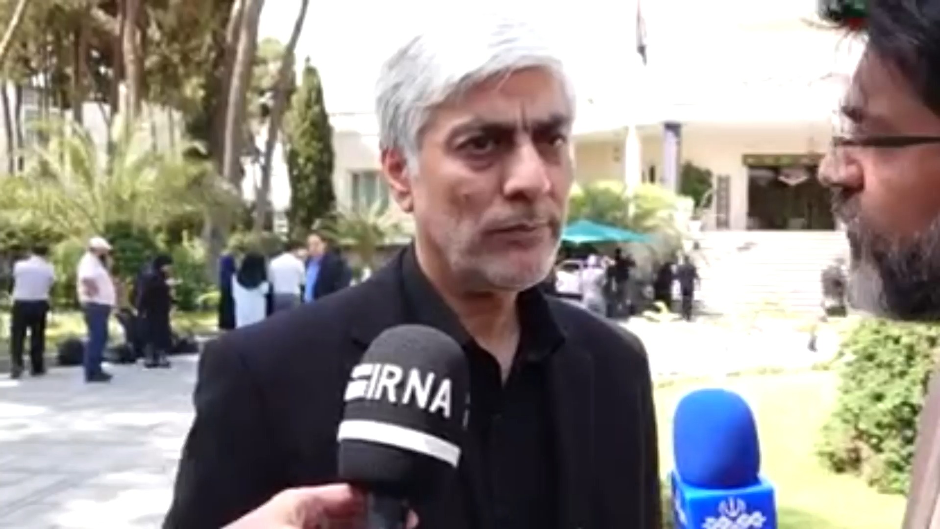 سرپرست وزارت ورزش: رعایت نشدن سقف قرارداد فوتبالیستها را نه رد میکنم نه تایید!