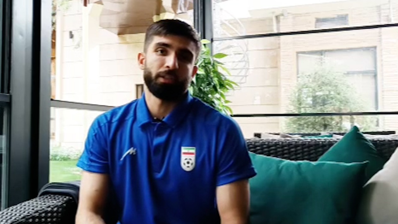 محمدرضا خالد آبادی بازیکن تیم امید ایران: هم قسم شدیم تا با صدرنشینی از تاشکند خارج شویم.
