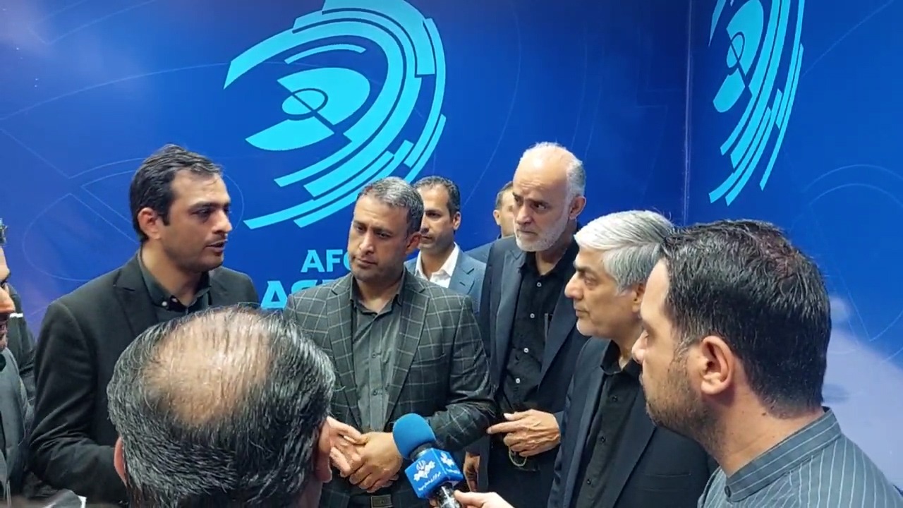 بازدید سرپرست وزارت ورزش از مراحل آمادهسازی اتاق VAR مجموعه ورزشی آزادی قبل از شروع مسابقات لیگ قهرمانان آسیا