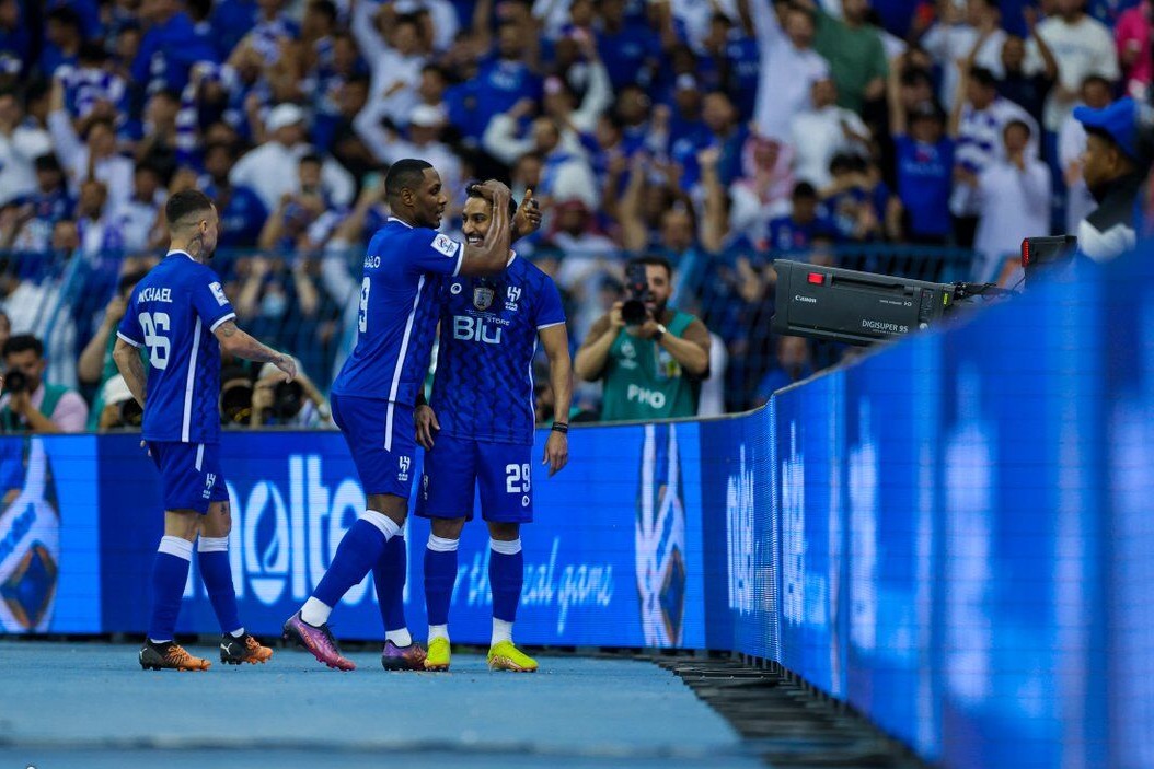 جلسه فدراسیون فوتبال و باشگاه نساجی برای میزبانی از الهلال