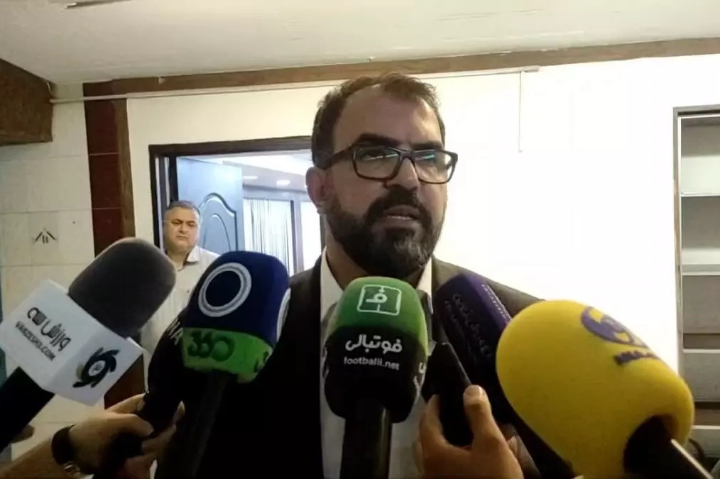 وقتی مدیر استقلالی طعنه میزند؛ هدایای داوری و قهر مربی به خاطر آپشن!