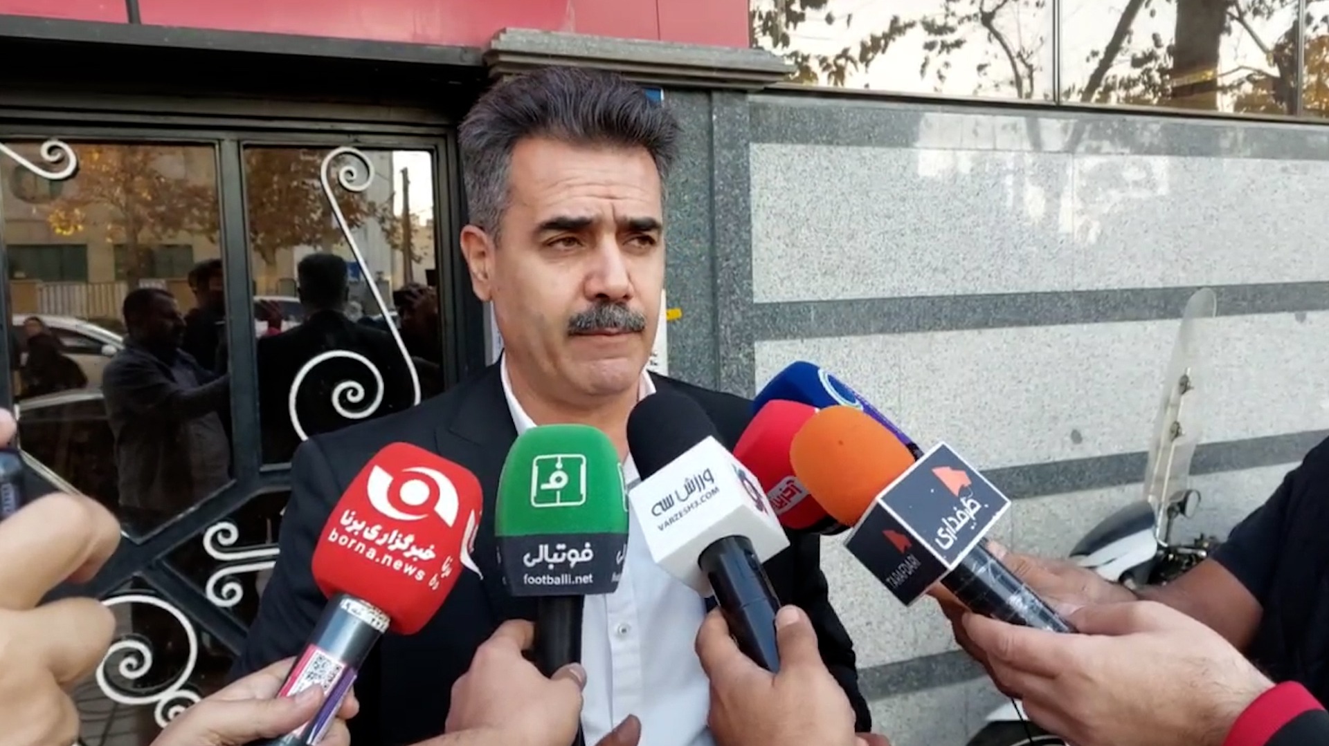 مصاحبه سیروس پورموسوی سرمربی استقلال خوزستان پس از پایان جلسه کمیته انضباطی