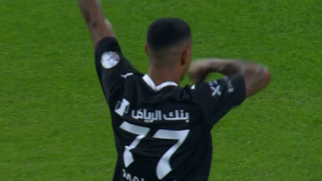 گل چهارم الهلال به الحزم (مالکوم)