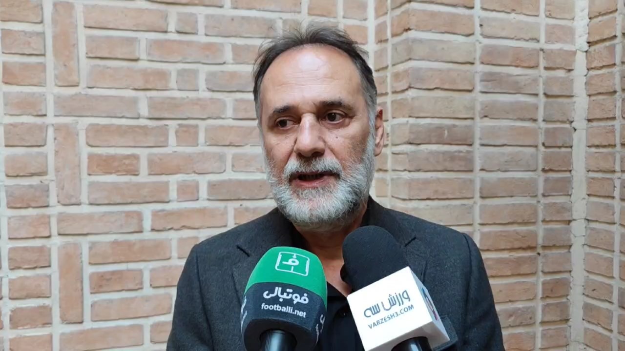 اختصاصی/ مجید نامجومطلق در حاشیه مراسم ختم پدرش: در عرض ۴۰ روز هم مادرم و هم پدرم را از دست دادم