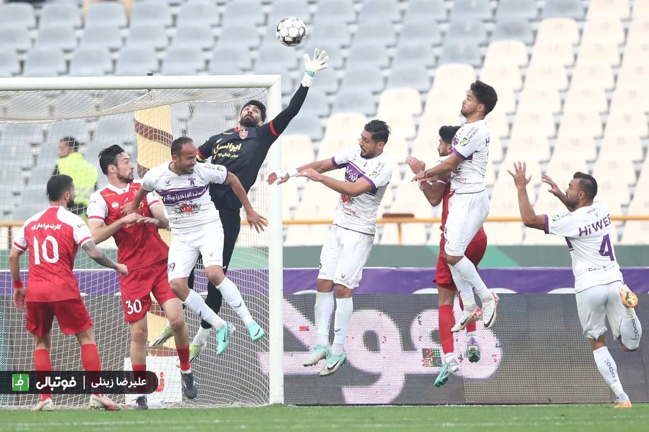 استقبال معنادار از بازی پرسپولیس – شمس‌آذر؛ هواداران فقط 5 هزار بلیت خریدند!