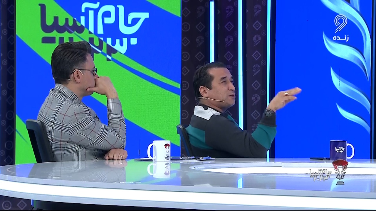 جام آسیا 2023/ خداداد عزیزی: در این بیست دقیقه مدافعان ما بلند بازی می‌کنند و نقشی در بازیسازی ندارند