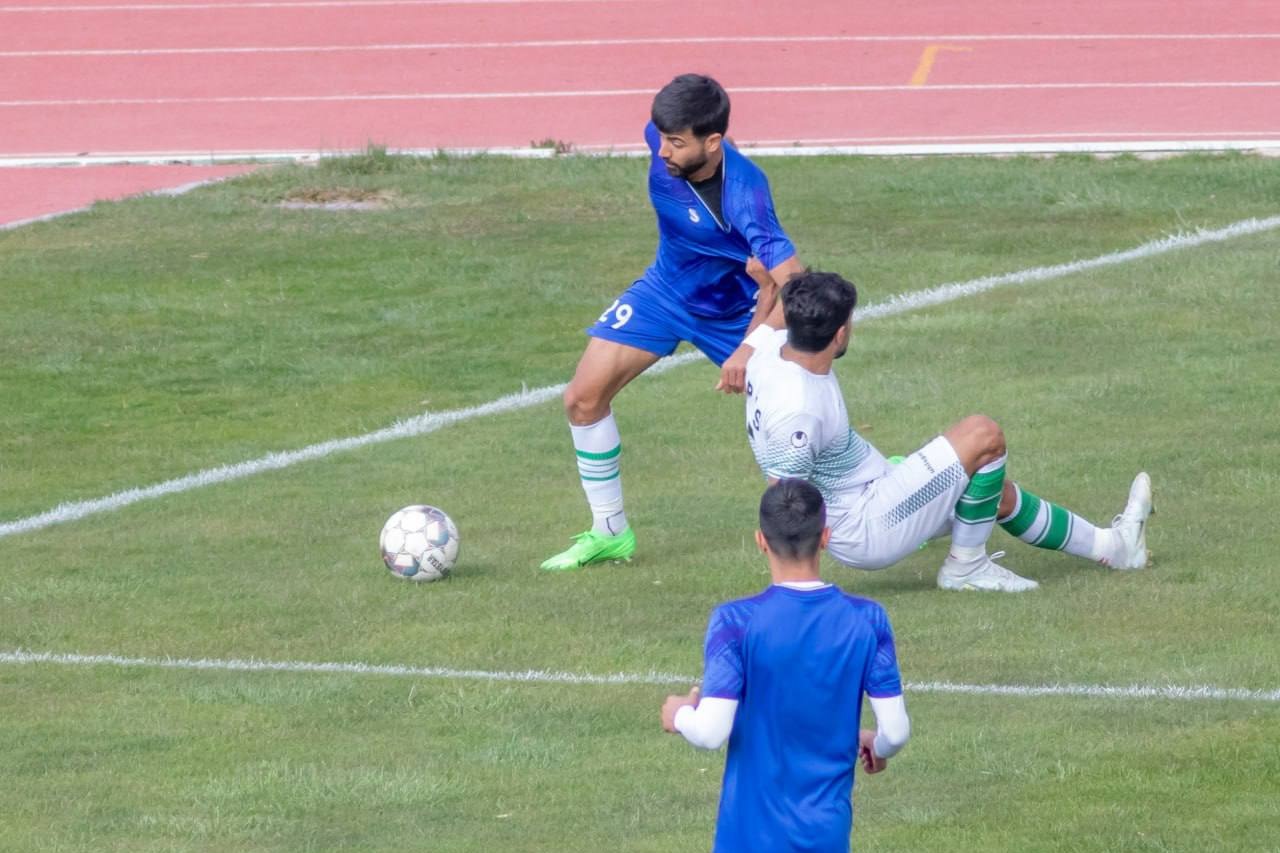 گزارش تصویری/ دیدار تدارکاتی تیمهای آلومینیوم اراک و پاس همدان