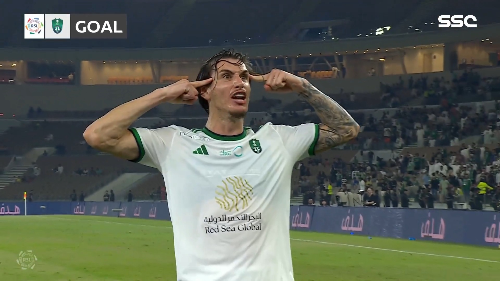 گل اول الاهلی عربستان به الوحده عربستان (ایبانز با پاس ریاض محرز)