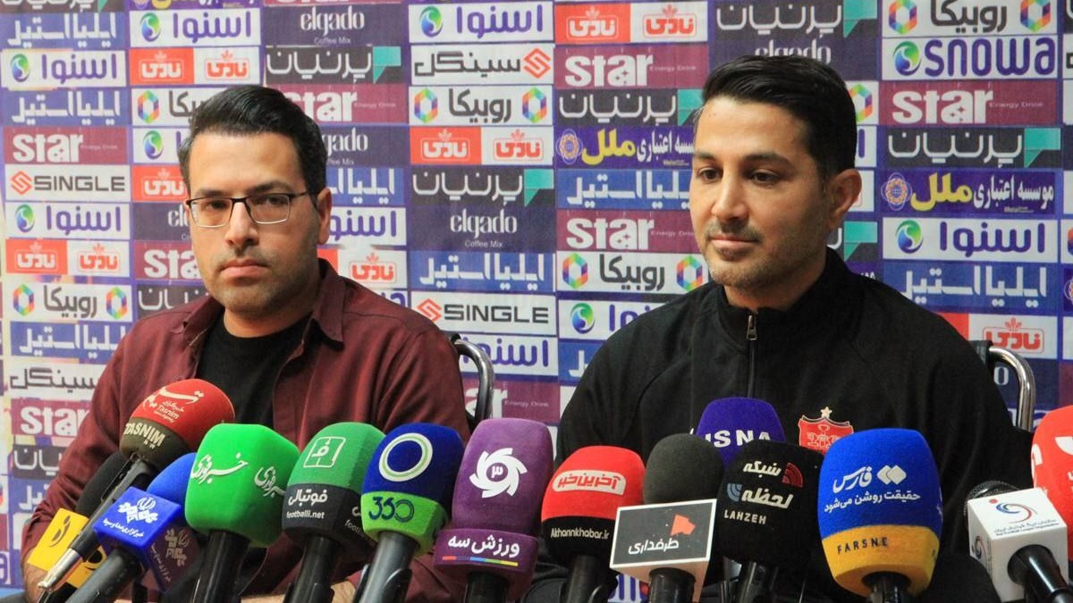 اختصاصی/  نشست خبری مهرداد خانبان مربی پرسپولیس قبل از بازی با ملوان