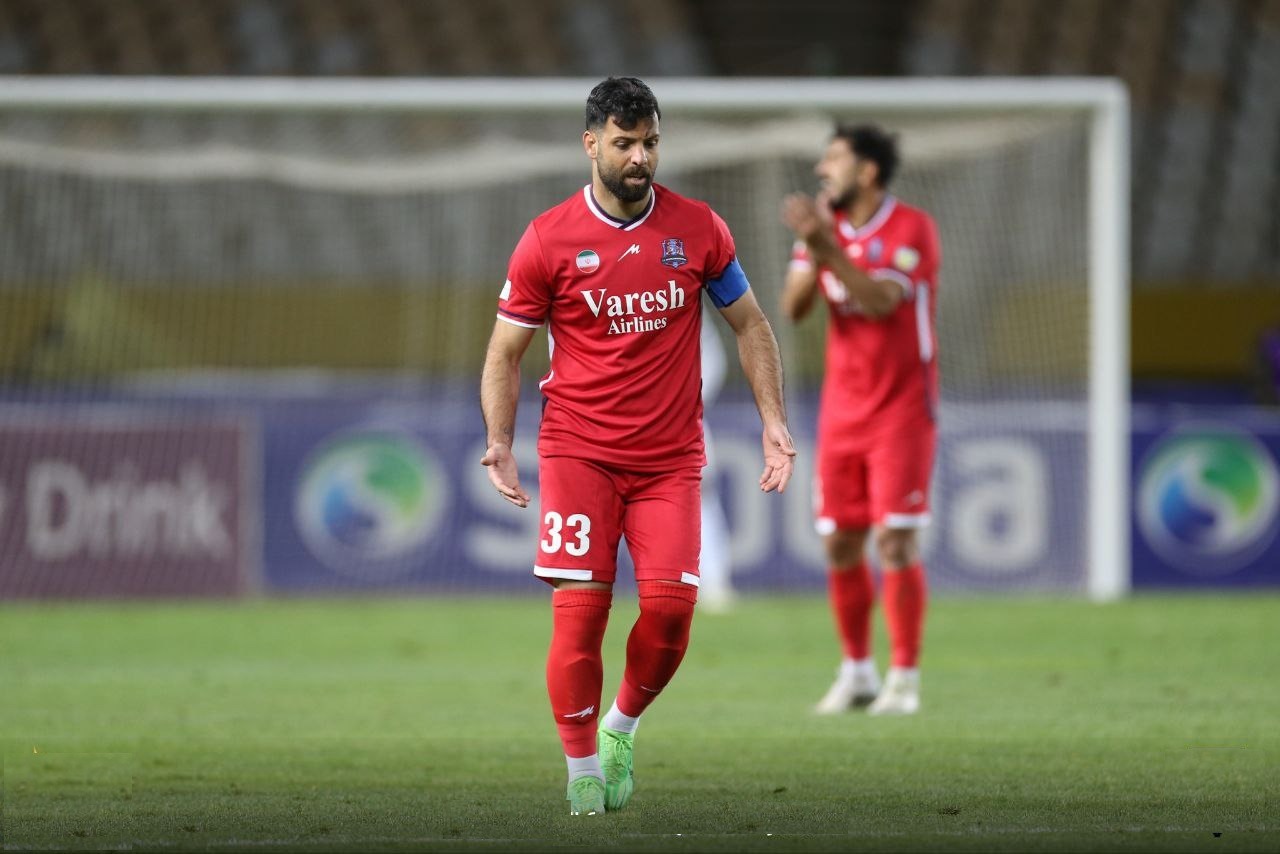 عباس‌زاده و دوراهی احساسی؛ تمام قد علیه خمز و تراکتور!