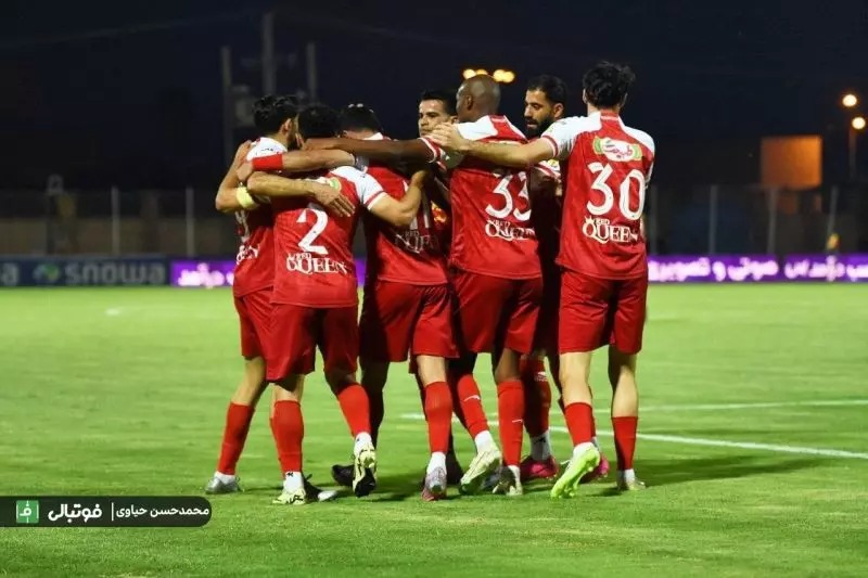 تمایل باشگاه قطری به جذب همزمان سه بازیکن مهم پرسپولیس