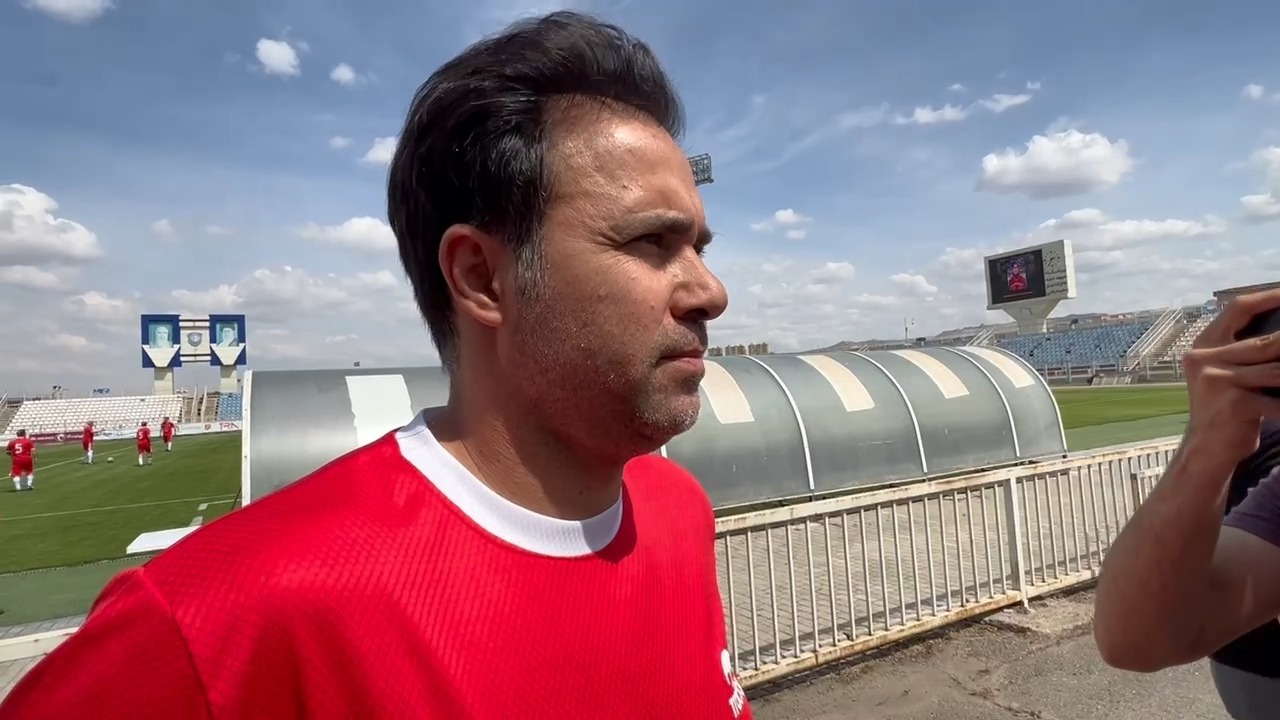 اختصاصی/ محمد نصرتی: امیدوارم مشکلات آقای یحیی گل محمدی رفع شود و کادر تراکتور تکمیل شود