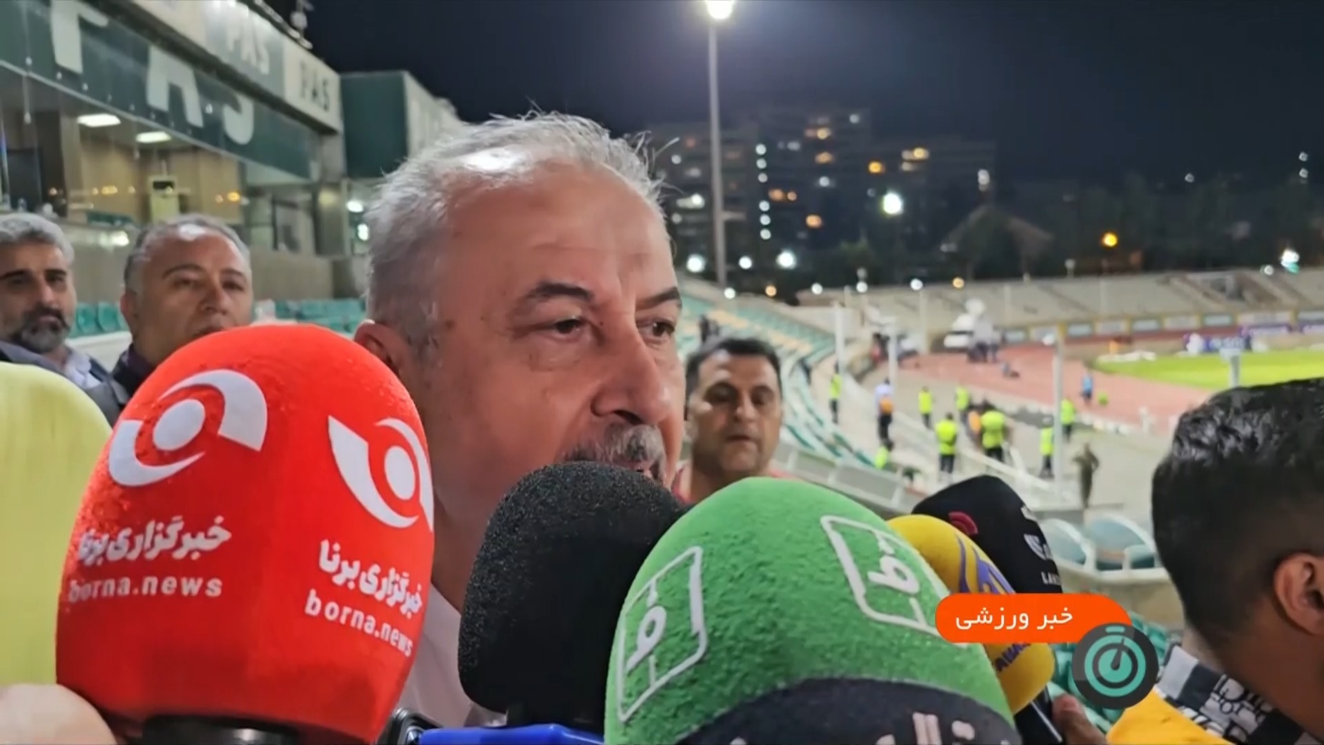 جدال خارج از زمین استقلال و پرسپولیس برای قهرمانی در لیگ برتر