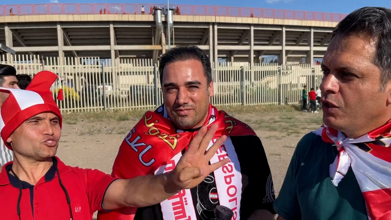 اختصاصی/ هوادار استقلال در جمع پرسپولیسی ها: آمده ام باخت پرسپولیس را ببینم!