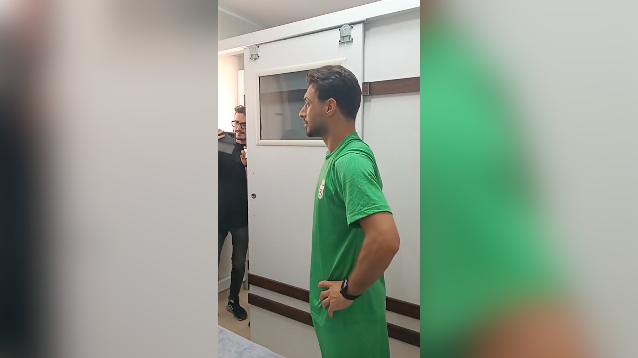 اختصاصی/ حضور شجاع خلیل زاده در تست های پزشکی ایفمارک با لباس تیم ملی فوتبالی | 
