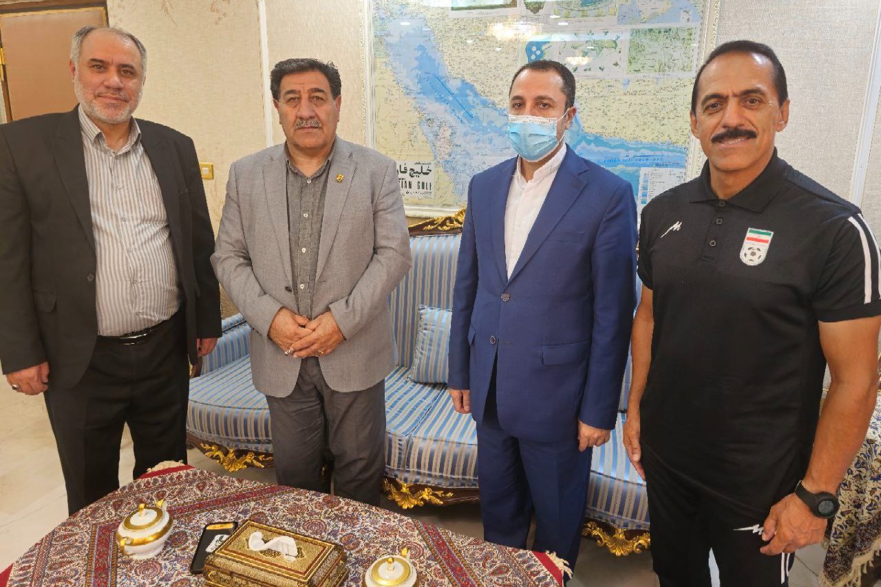 نشست سرمربی و مدیر تیم ملی نوجوانان با سفیر ایران در قطر