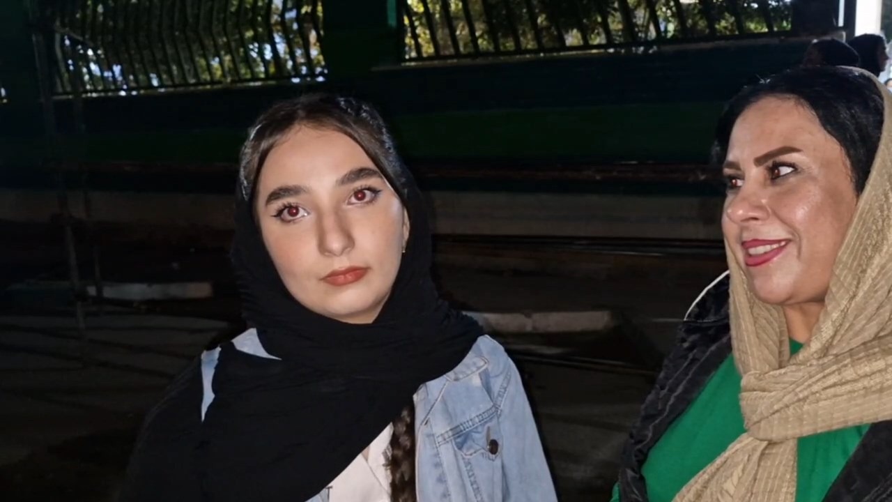 اختصاصی/ صحبت های هواداران خانوم استقلالی قبل از بازی با مس رفسنجان