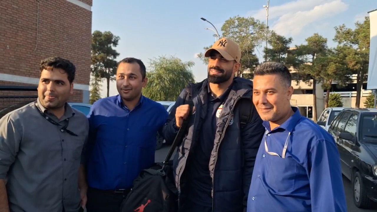 اختصاصی/ عکس یادگاری حسین کنعانی زادگان با طرفداران