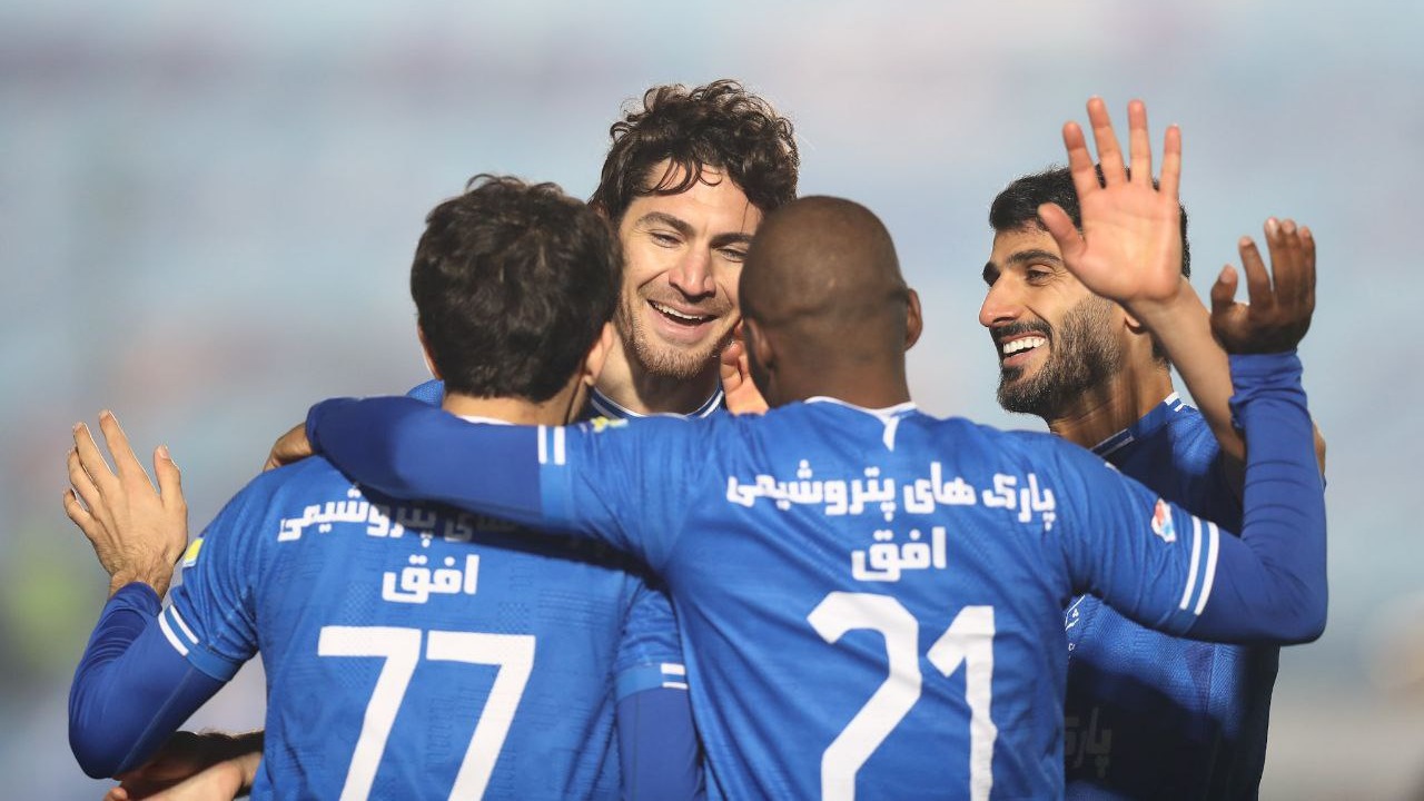 گل اول استقلال به مس کرمان (گوستاوو بلانکو)