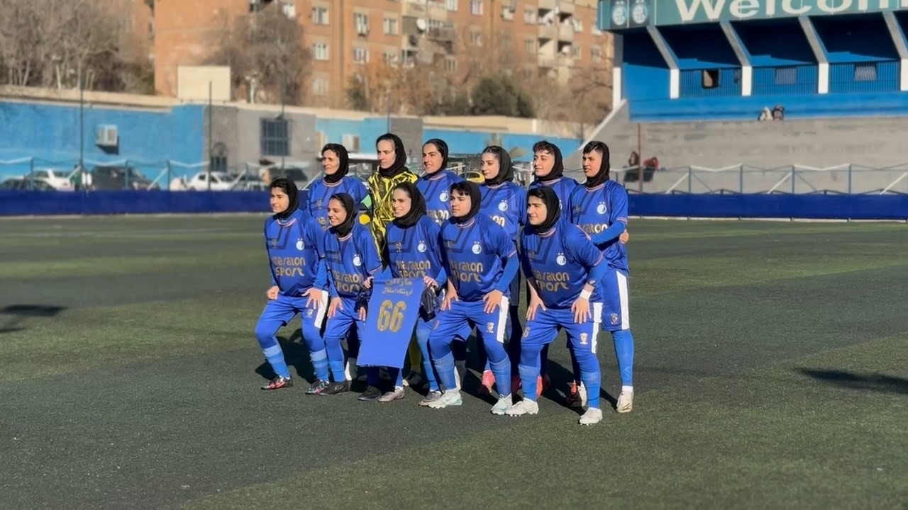 مراسم ابتدایی دیدار تیم های بانوان استقلال و جعفری مشهد