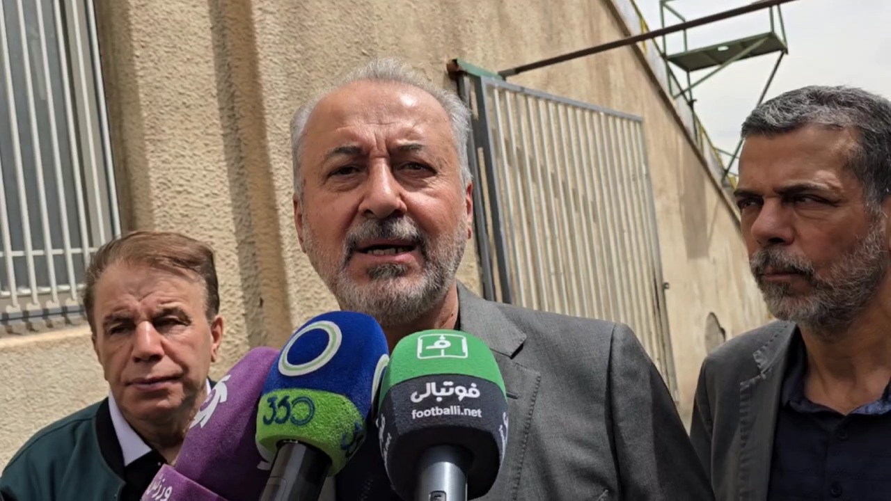 رضا درویش: اشتباه از من بود که سقف قرارداد را رعایت کردم