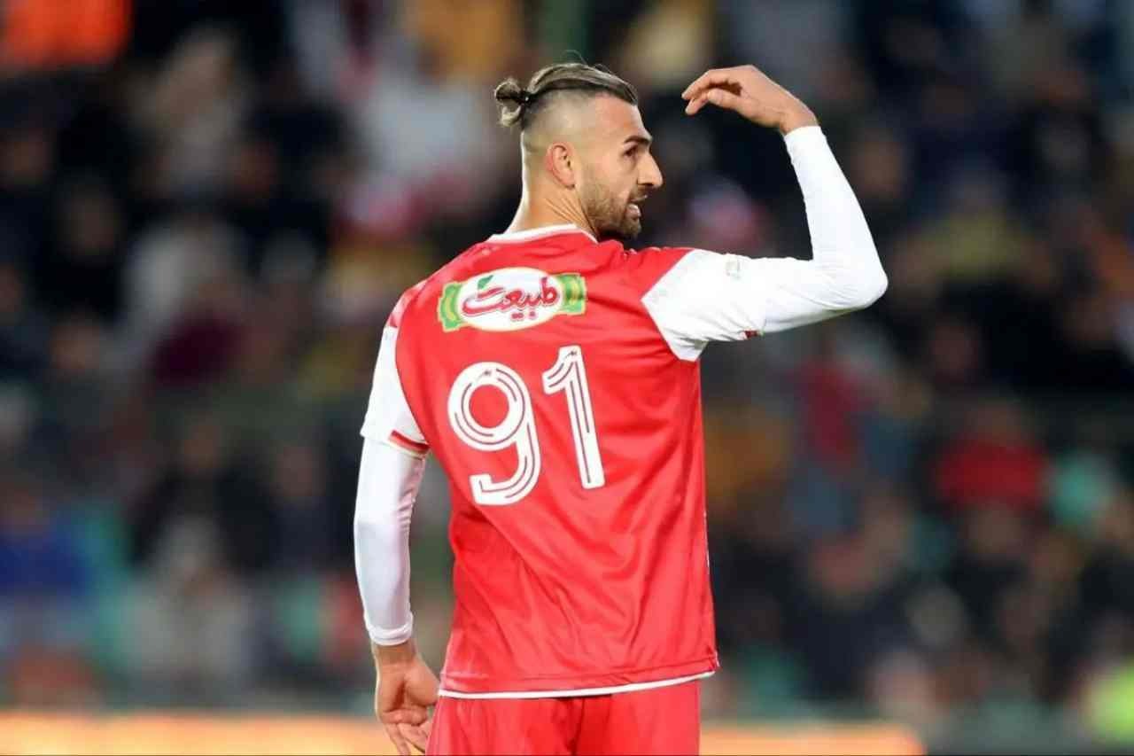 سفر یک روزه مهاجم پرسپولیس به ترکیه