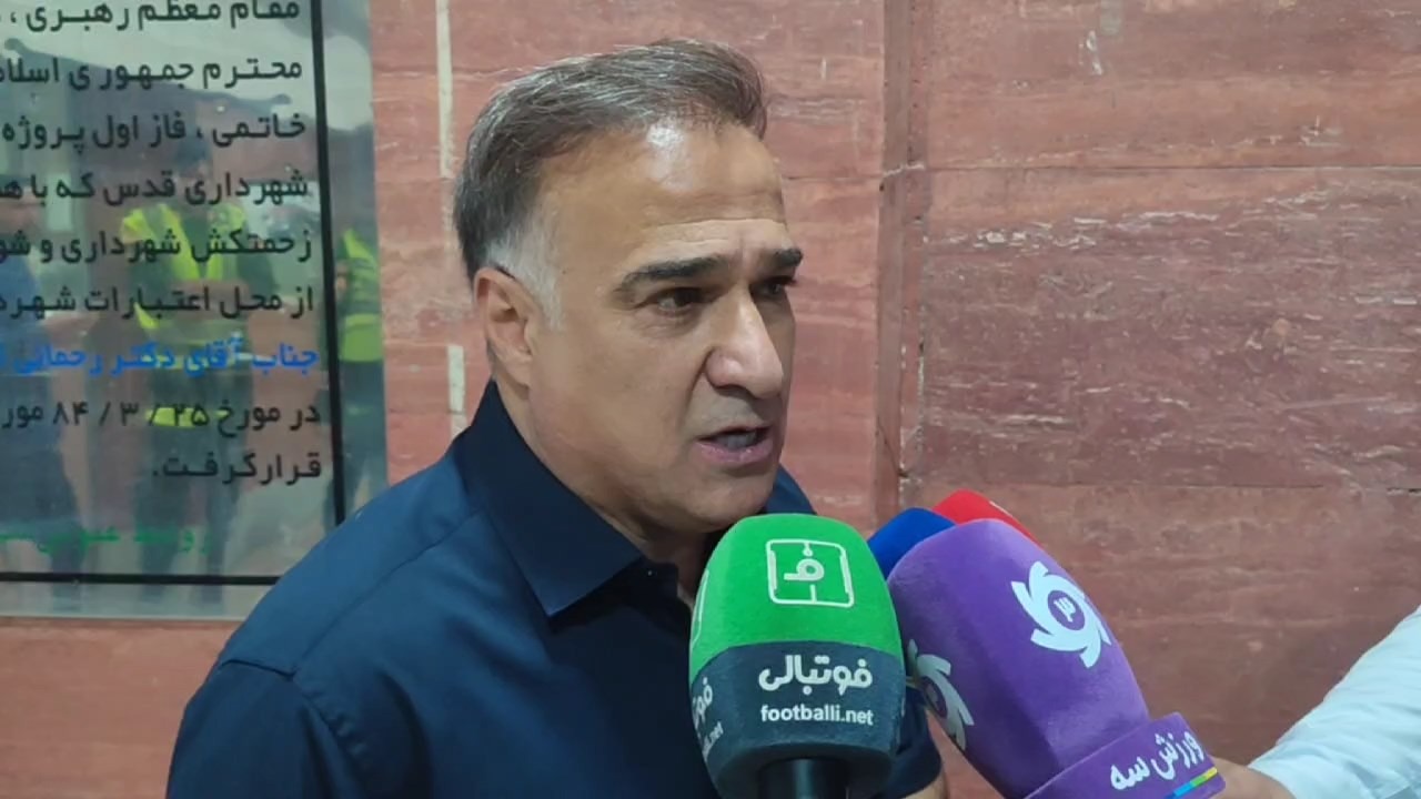 صحبتهای سیروس دینمحمدی سرمربی تیم پیکان در پایان بازی با سایپا