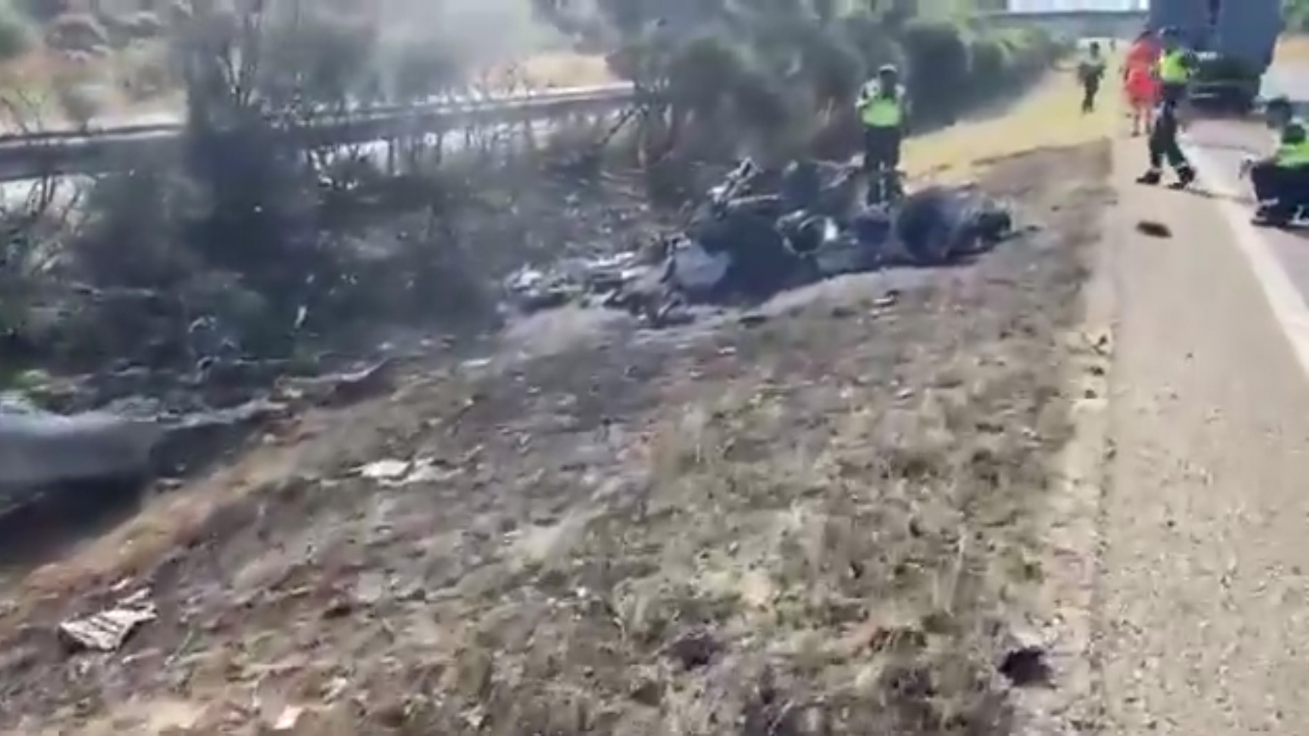 تصاویری از محل حادثهی تصادف دیگو ژوتا بازیکن لیورپول به همراه برادرش