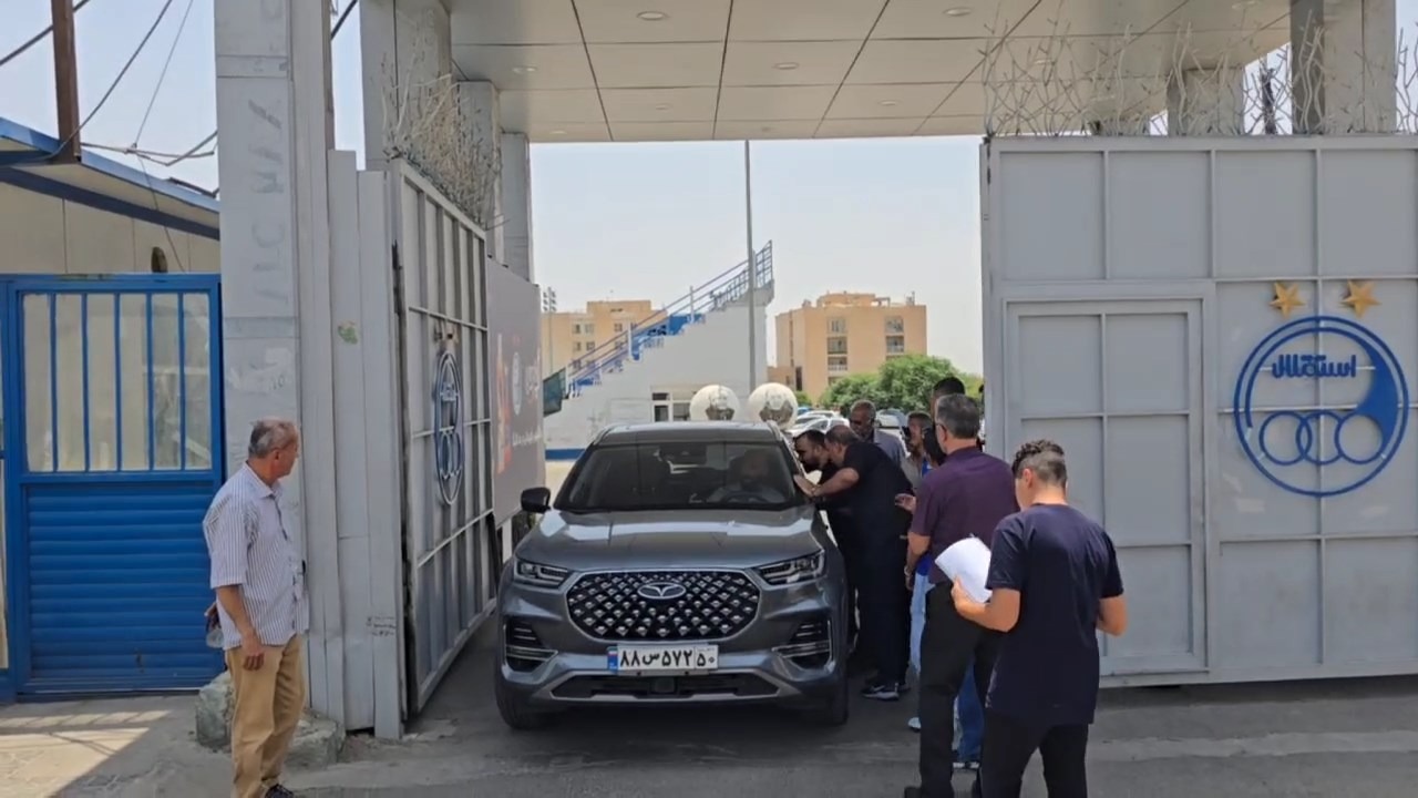 خروج روزبه چشمی از کمپ زندهیاد حجازی