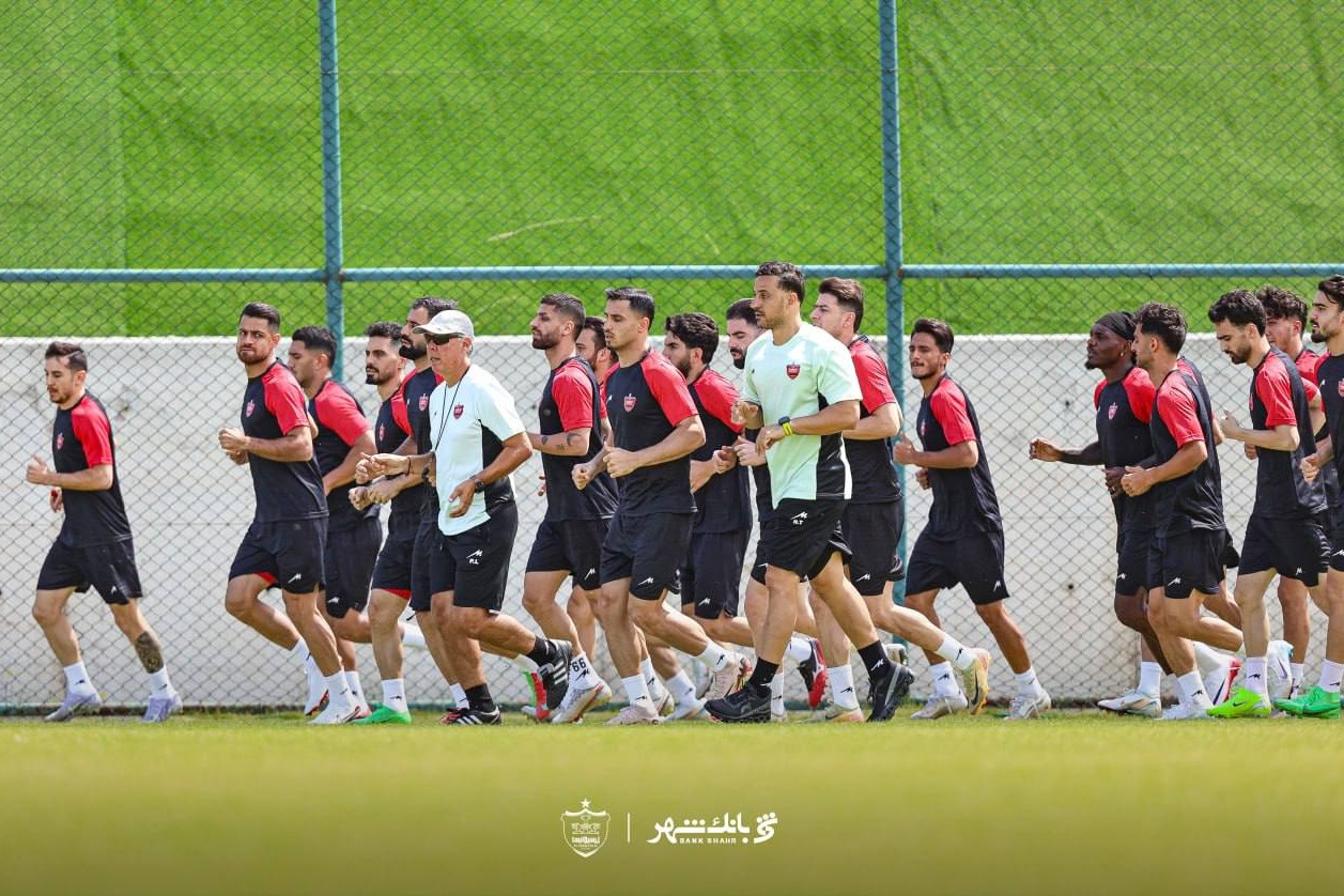 رضایت هاشمیان از آمادگی بدنی بازیکنان پرسپولیس
