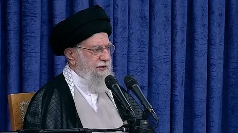 رهبر انقلاب: این‌بار نباید یقه جنایتکارهای داخلی و خارجی رها شود فوتبالی | 