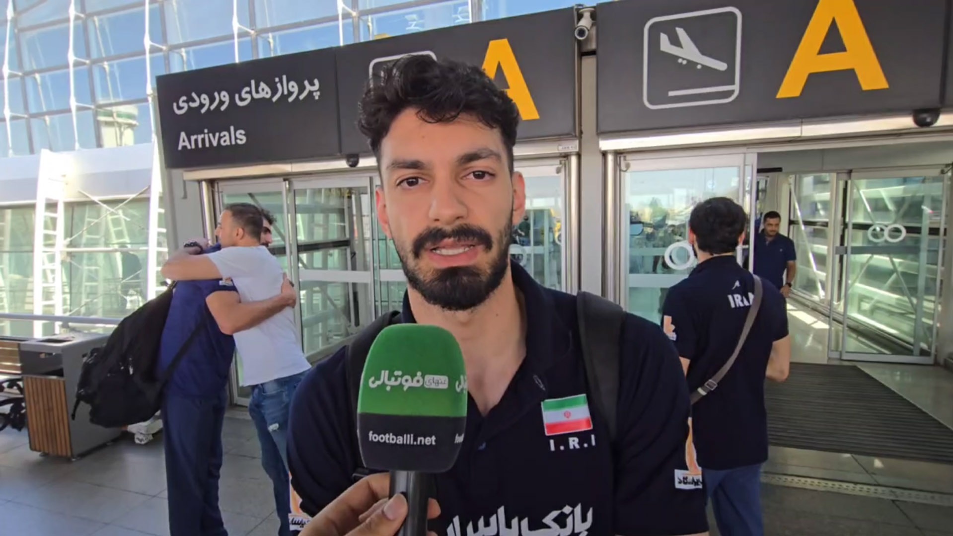 ولیزاده: به علت حضور در تورنمنتهای مختلف والیبال، نتوانستم در VNL صد خودم را بگذارم