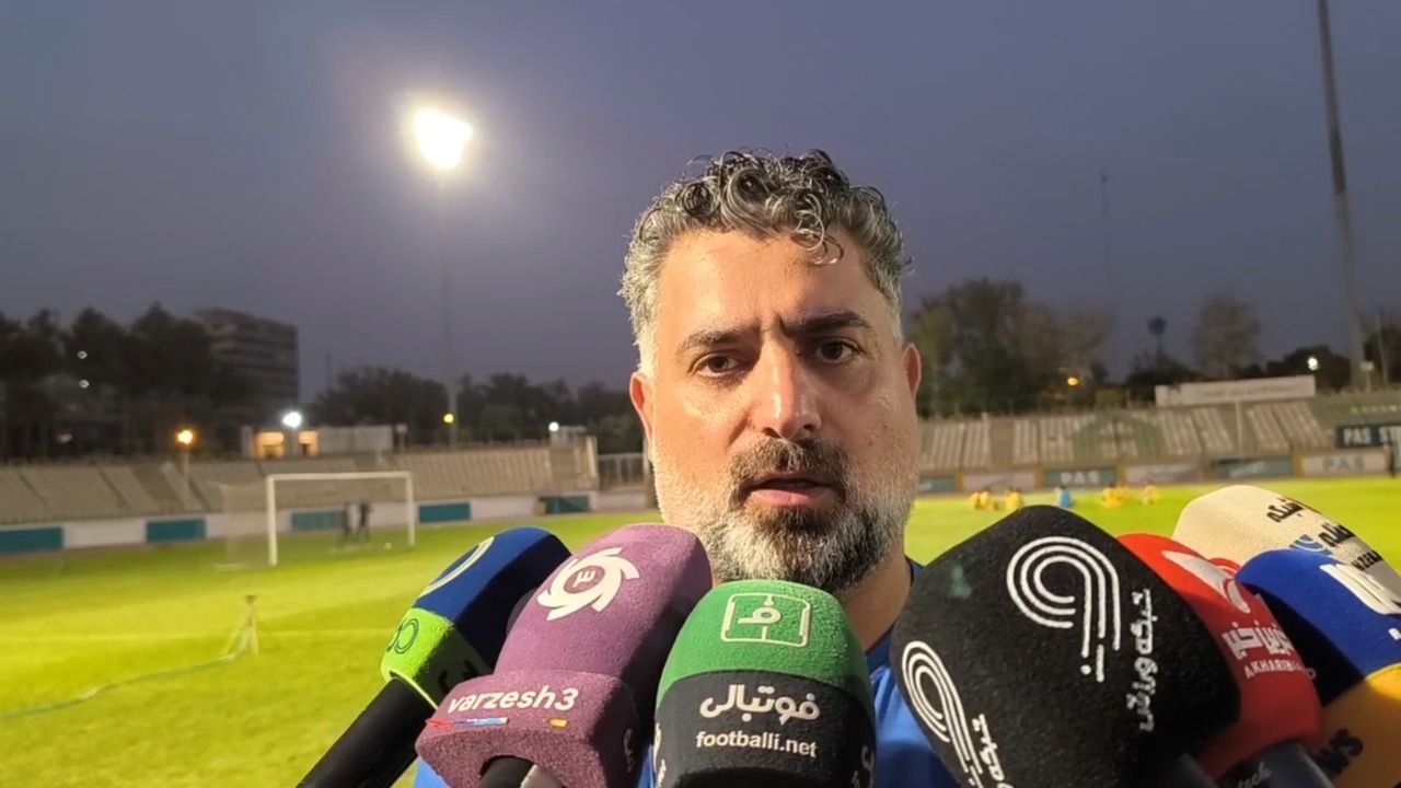 اشکش سرمربی نود ارومیه: جادوگران ناراحت نشوند، اگر جادوگر تاثیر داشت هند قهرمان جهان می شد