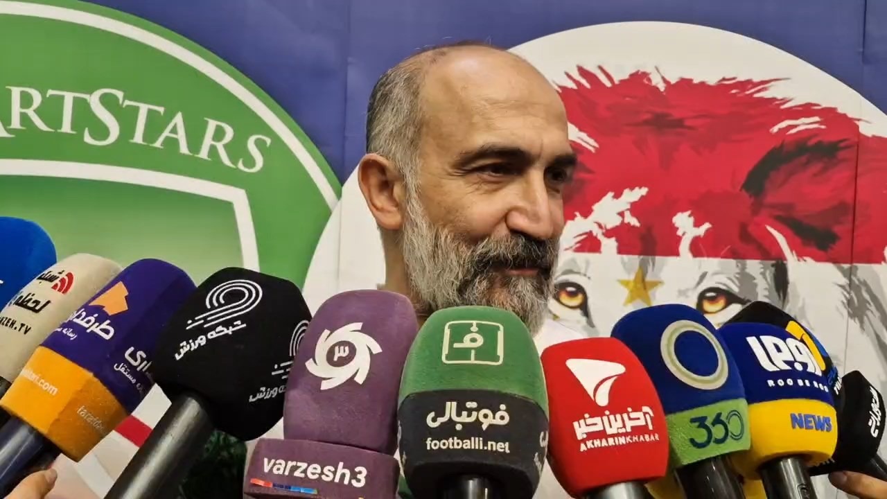 هادی حجازی فر: از دست مدیران استقلال دیوانه شدهام!