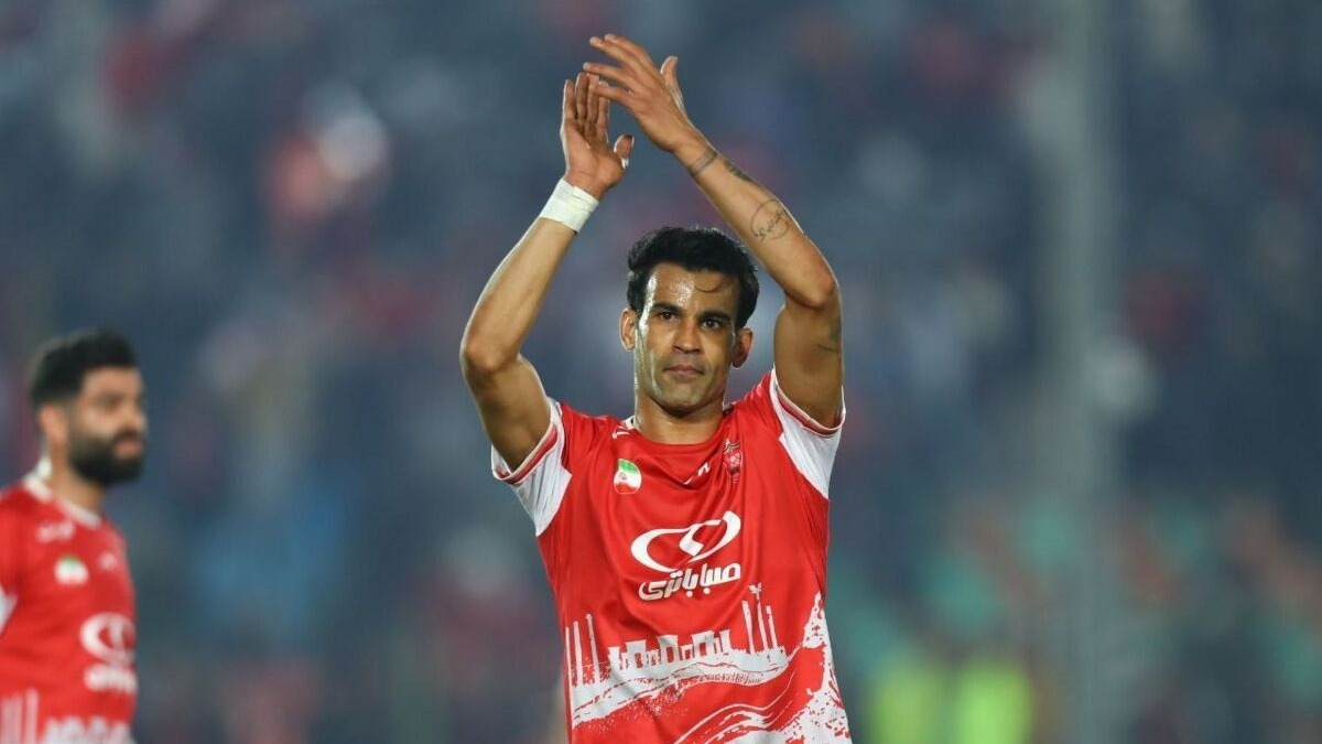 گلهای عیسی آل کثیر مهاجم سابق پرسپولیس