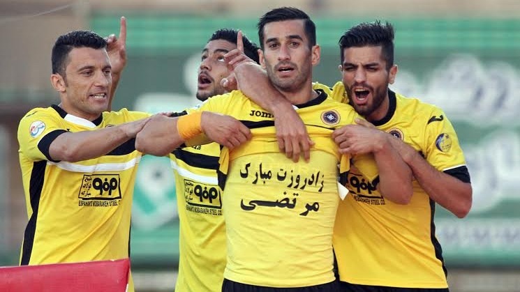 سپاهان 4-2 پرسپولیس؛ سوپرگل حاج صفی و خلعتبری